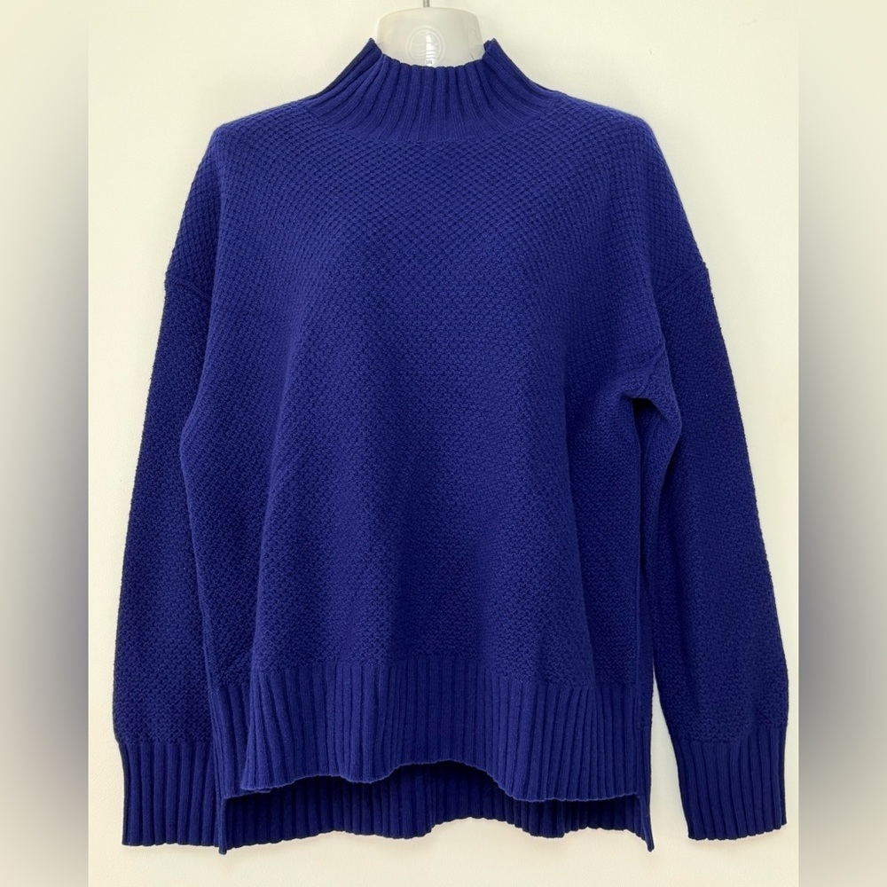 Everlane Royal Blue STOOPWAFFLE 100% CASHMERE TURTLENECK SWEATER Wome size M/L - Picture 2 of 8